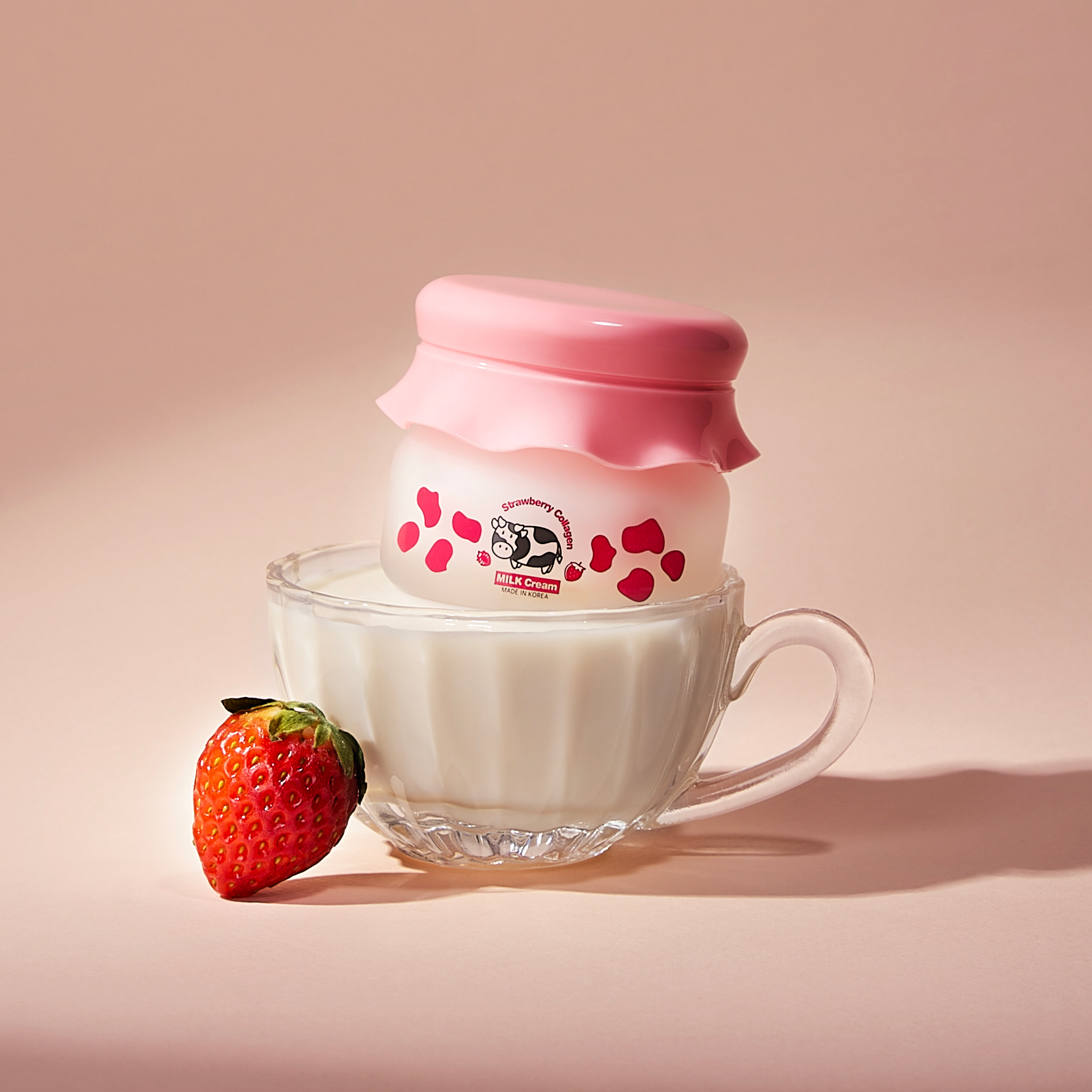 Quret Strawberry Collagen Milk Cream